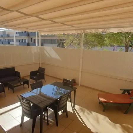 Con Amplia Terraza En 아파트 칸델라리아